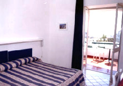 letto.jpg (17181 byte)